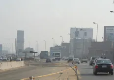 De autosnelweg rond Cairo.