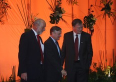 Herman van Wissen, de Nederlandse ambassadeur en Martin Olde Monnikhof.