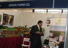 De stand van Green Farm. Voor meer informatie: Ahmed El-Sayed Green Farm 211, El-Geish St., El-Ein Tower, Fifth Floor, Tanta-2 Cairo (Egypte) Tel.: +2 40 332 84 82 Fax: +2 40 332 85 58