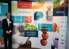 De Food Pilot is een applicatie- en analysecentrum voor de agro-voedingsindustrie. Op de foto: Kathleen Coudijzer.