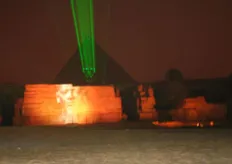 De spectaculaire lasershow Light & Sound bij de piramides van Gizeh.