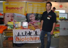 Jan Böcker van Biolchim. Zij waren nieuw op de beurs. Het is een Duitse firma in gewasbeschermings- en groei middelen die in Nederland aan de weg aan het timmeren is.