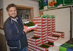"Daniel Schury is de eigenaar van Franz Schmitt en vertelt: "Op het gebied van komkommers zijn wij de grootste leverancier op deze groothandelsmarkt." Franz Schmitt vertegenwoordigt naast hun eigen handel de producten van teeltcoöperatie Main-Donau eG."