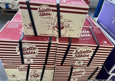 Aardappelen verpakt in houten kisten