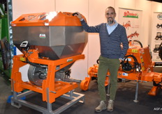 De hagelnieuwe kunstmeststrooier met precisie doseerinstallatie én GPS van Rinieri met Nichola Rinieri