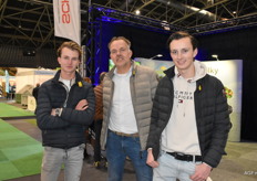 De heren Bloed van Bloedbessen Maxim, Arthur en Chris waren ook een rondje aan het doen