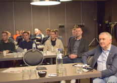 Rechts Richard Schouten van GroentenFruit Huis.