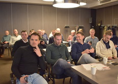 Lindert Moerdijk van MSP, Michel Veltman, Rudie Ensing en Dave de Bekker van Waterman Onions BV