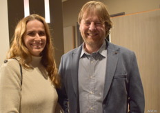 Linda Schokker en Carl van de Wiel van Agro Centre Holland BV.