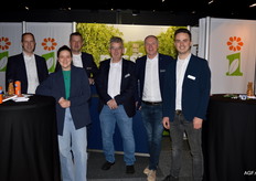 Frank Eerland, Anna Moree, Martin Tolhoek, Marcel Tazelaar, Pieter Aalbers en Ton van der Riet van Van Iperen