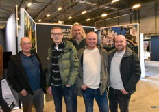 Andre Sinke, Frank van Langevelde van Sinke en van Langevelde op stap met Jan Kees Engelse en Jaap van Gorsel (fruittelers) en Ardjan Verburg van Franje Onions