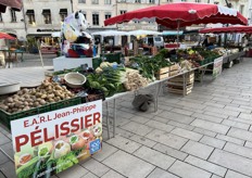 Netjes gepresenteerd los product, in kratten of houten kisten