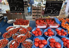 ook hier helpende schaaltjes met product