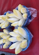 De herkomst van deze witlof wordt duidelijk getoond