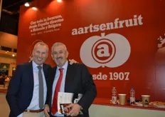 Links, Jack Aartsen van Aartsenfruit met Ivan Mocho van Tomega.