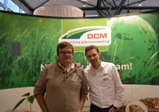 André de Ridder en Aldert Engelsman van DCM. De leverancier van organische plantenvoeding oogstte onlangs succes met proeven waarbij, na behandeling, het fruit weer terugkwam zonder ongewenste elementen.