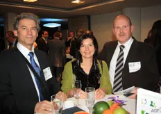 Jan Dirkx (Noliko), Nancy Goovaerts (Univeg) en Karl Gilies (Nova-veg Logistics).