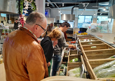 Er zijn veel exoten te vinden bij Amazing Oriental, maar helaas zijn de meeste bakken zo vroeg in de ochtend nog leeg