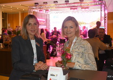 Vitalina Tsourkan (Phormium) en Daria Noda (Blue Radix)