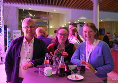 Dirk Declercq (REO) in gesprek met Karlien Van den Broeck en Lien Tyvaert van Boerenbond