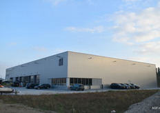 Nu van de andere zijde met bedrijfslogo.