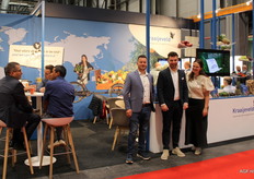 Kraaijeveld: Marinus Müller, Bart de Vries en Inge Doorn.