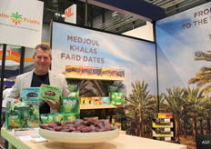 Dirk Jan van Dijk van Palm Fruits liet mensen proeven van Medjoul dadels onder het label MyJool. Nieuw is de Shomisha dadel in de variëteiten Khlas en Fard.