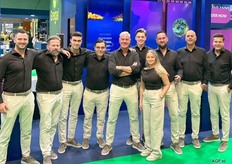 Hillfresh: Leon Blaak, Johan Kater, Pieter Vos, Gerard Verweij, Hans van den Heuvel, Koen Korpershoek, Terry Vos, Jan Leendert van den Heuvel, Edwin Fillekes, Artjan de Winter