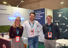 Berdien Rosmeulen, Laurens Tack en Tim Schäfer van Agromanager. Het bedrijf, dat een systeem heeft ontwikkeld waarmee inzicht wordt vergaard in het reilen en zeilen van je fruitteeltbedrijf, was voor de eerste keer standhouder.