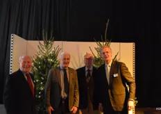 Drie leden van het 'schaduwkabinet' van Fruitmasters: Gerrit van Haarlem, oud-vicevoorzitter Jan Verstegen, oud-secretaris Jan van Kuilenburg, en huidige financieel directeur Sjors Kruiper.