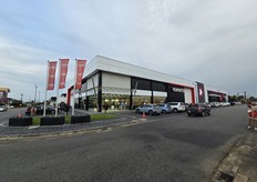 Choi's supermarkt heeft 3 vestigingen: Paramaribo Zuid, Paramaribo Noord, en Lelydorp. De eigenaar / directeur is Rudy Choi. Het bedrijf is begonnen als kleine Chinese kruidenierswinkel door vader Yuk Kau Choi in 1982, en is door de familie uitgegroeid tot een supermarktketen.