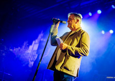 Ton van Raaij heet iedereen welkom. Dankbaar voor wat bereikt is de afgelopen 100 jaar.