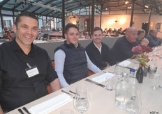 Christiaan Heerings (Hines Frech Park Venlo), collega's Noud Broos en Wesley van Helden (Staay)en Marcel Denecke (Van Kempen Koudetechniek)