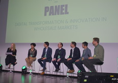 Het panel over digitalisering en innovatie in groothandelsmarkten met hier vlnr: Moderator Jennifer Martin, Yasmine Salehy, Quentin Ramon, Leo Cheung, Nicolas Winter, Huang Jingsheng en Michael Putz