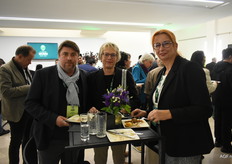 Frank Willhausen (GFI German Fresh Food Markets), Silke Pfeffer (Frischezentrum Frankfurt) en Eliane Steinmeyer (Groothandelsmarkt Hamburg)