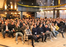 Zo'n 200 man aanwezig