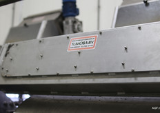 Een optische sorteermachine bepaalt welke spruiten geschikt zijn voor menselijke consumptie en welke niet