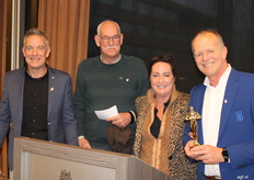 Eric Waterman, Gerard Hoekman, Yvonne Lesberts van Effort en William Nannes. De laatste kreeg voor zijn acteertalent in de laatste uitzending een beeldje overhandigd.