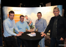 Team van Iperen met Piet-Jan van der Eijk, Richard van der Steege, Bert Westhoff (BASF) en Bauke Lettinga
