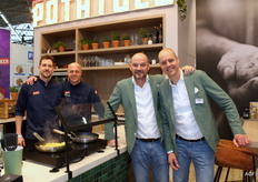 Eddy, Boudewijn, Harm en Paul van Peka Kroef.