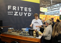 Op de stand van VHC Jongens stond Frites uit Zuyd.