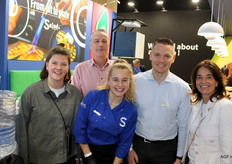 Het team van Salud Food Group, We're all about avocado.