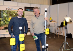 Roy Huijgens en Franklin Stump van ESTEDE Scientific bij de professionele meet- en monitoringssystemen voor weer-, milieu- en specifieke plantengroeiomstandigheden