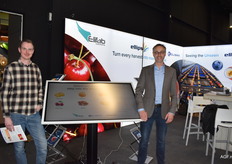 Dirk Otten van Greefa op bezoek bij Charles van den Heuvel van Ellips