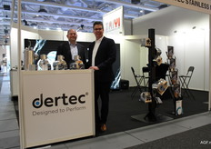 Marc Noest en Frans Bas van Dertec. RVS aandrijvingen.