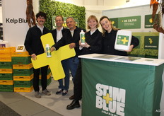 Valentin Pitiot, Tomasz Fraszczyk, Juan Carlos Barreto Yepes, Anouk Bosman en Renske Wytzes van Kelp Blue levert biostimulanten op basis van zeewier.