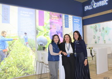 Fall Creek/Sekoya: Ellen Kim, Laura Cosano en Elsa Fourie