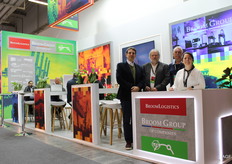 Eduardo Salas en Tassilo Gartner uit Chili en Arthur Kemp en Tineke Mong uit Zuid-Afrika van de Broom Group