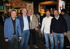 Zuud-Bevelanders onder elkaar: Wietze en Giljo Bosman, Wim Minnaard, Andre en Jan Franje