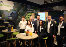 Het bessenteam van abbGrowers met Sem, Fred en Suzan Douven, Luka Maksimovic, Jos Aben en Dave Castle